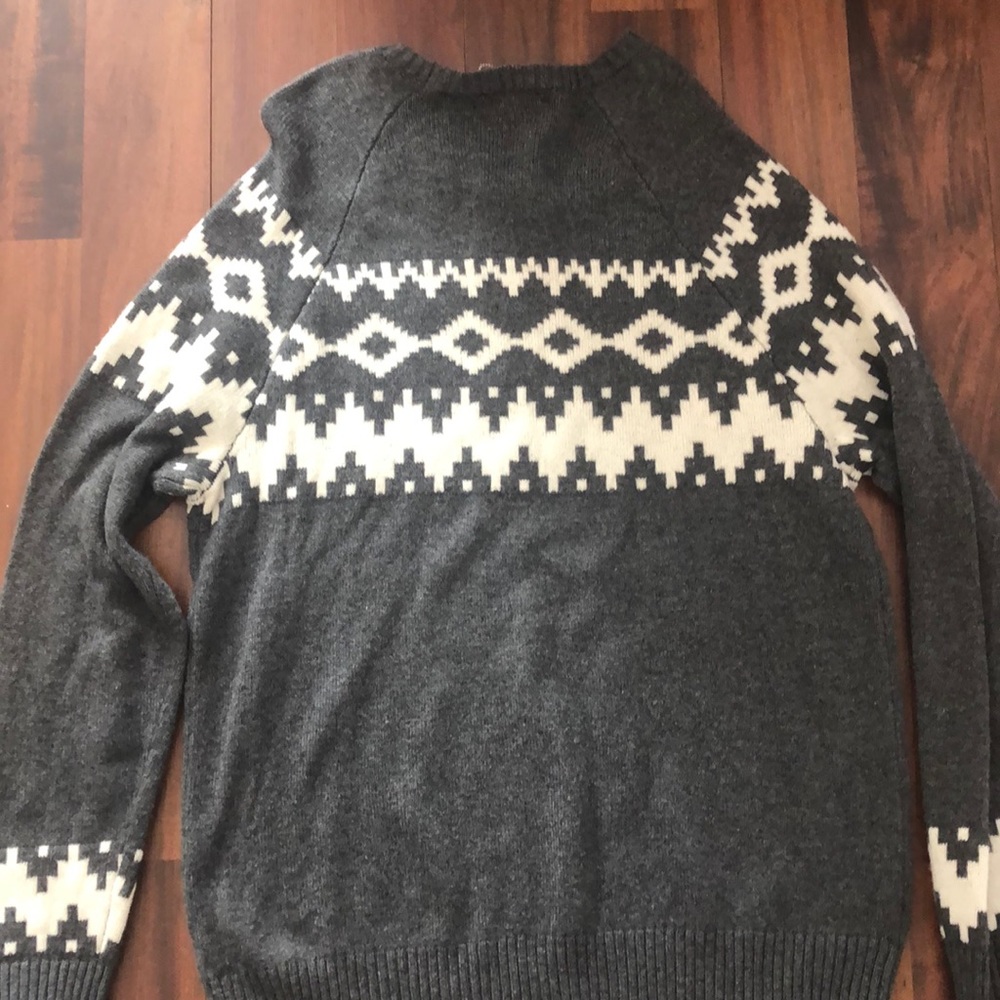 Saks Fifth Avenue NWT lightweight sweater - Picture 8 of 8